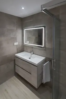 bano completo para grupos casa rural montefrio