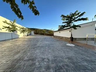 Parking privado en casa rural La Villa de Alba