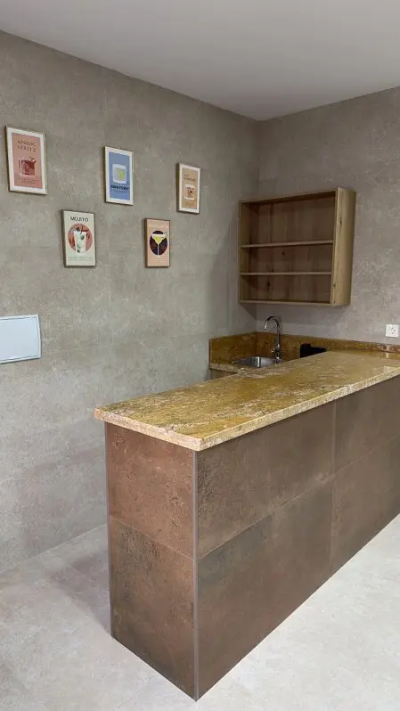 Barra interior equipada en El Recreo de Alba